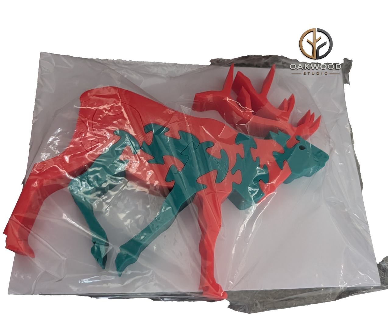 Jigsaw puzzle of a moose (red/green)